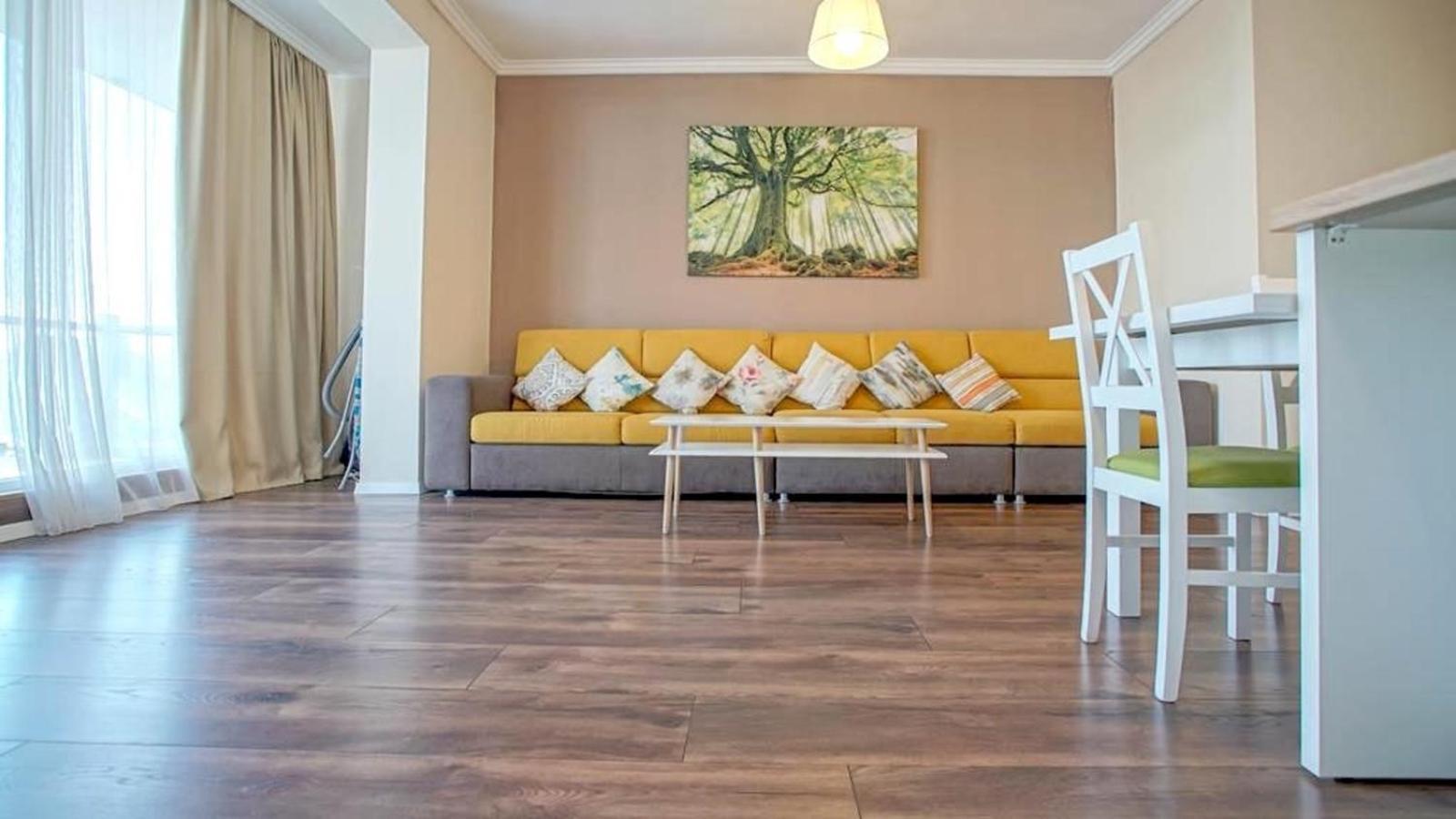 Central Maximus Apartment Брашов Екстер'єр фото